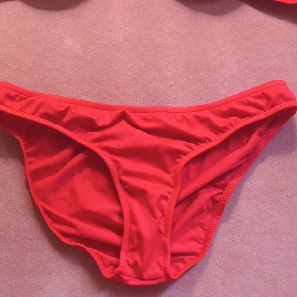 VENUS Bold Red Bikini Set C S6 - Picture 5 of 10